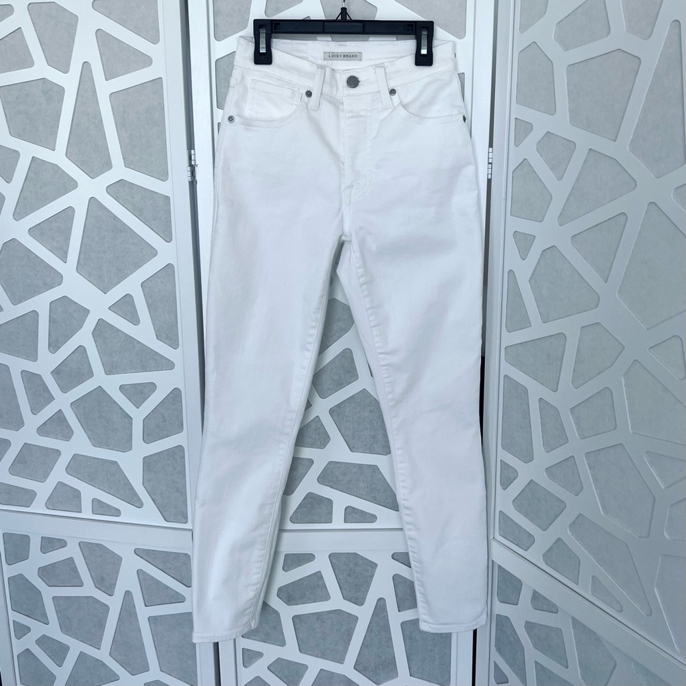LUCKY BRAND HIGH RISE BRIDGETTE SKINNY JEANS. Size 2/26